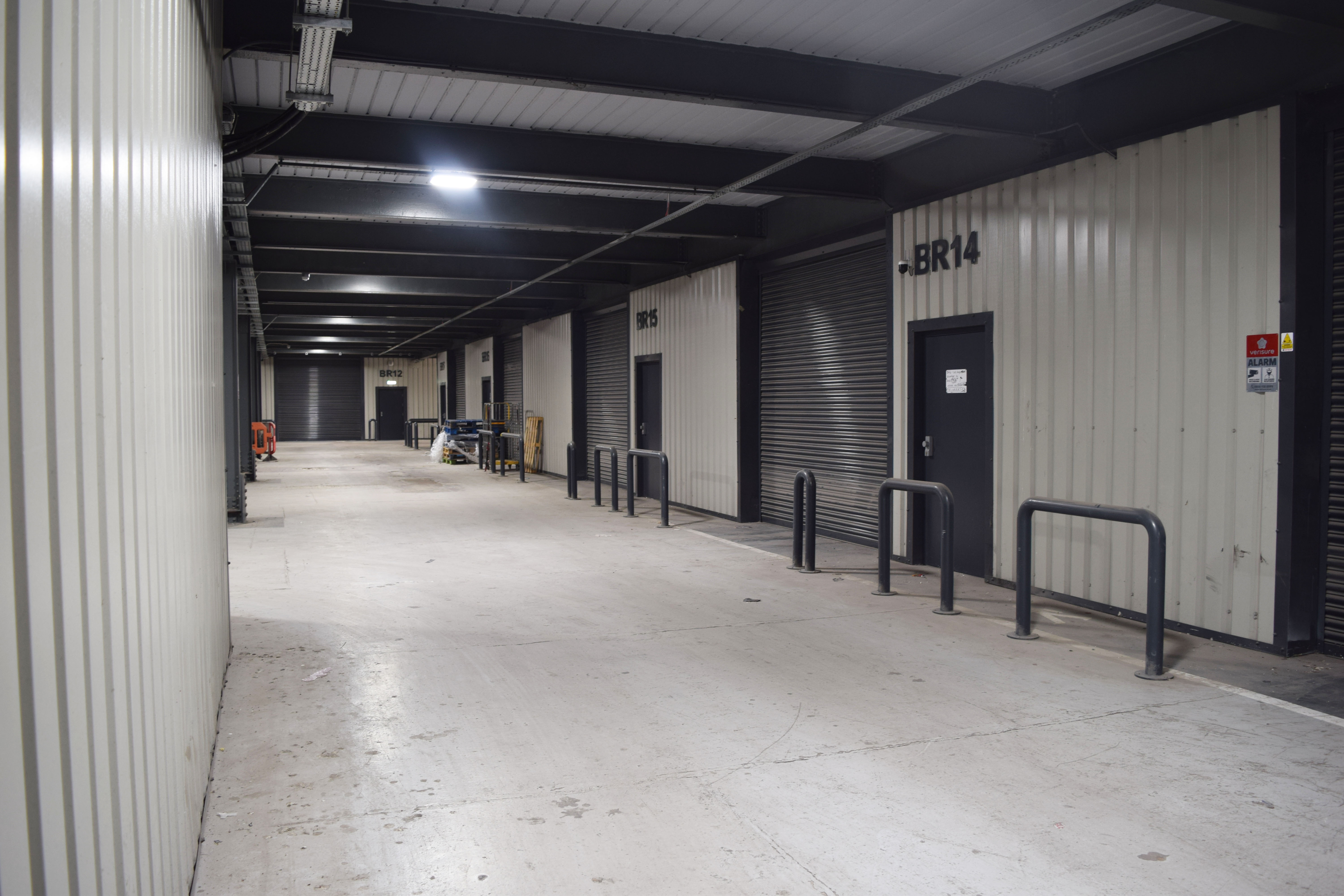 Industrial Unit in Blackburn - photo 4